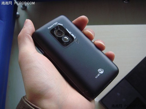 典雅时尚多普达GPS智能机P660售3580