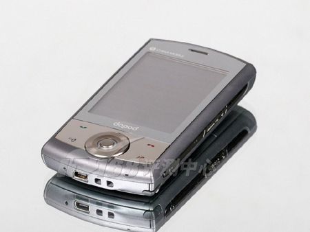 GPS导航多普达智能旗舰P860售4780元