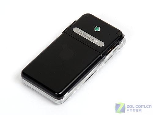 出色外观设计 索爱3G时尚翻盖Z770i评测Z770