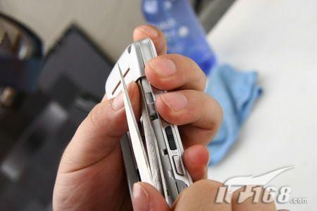 智能手写摩托罗拉A810拆机评测报告