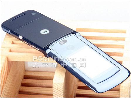 摩托罗拉 RAZR2 V8