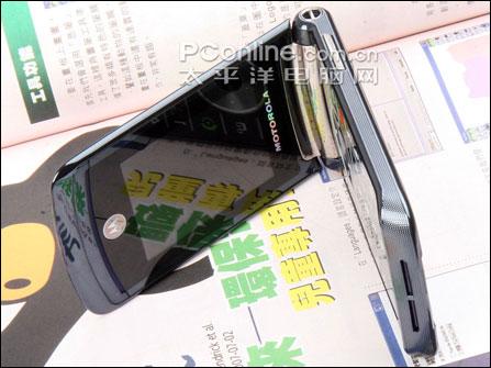 摩托罗拉 RAZR2 V8
