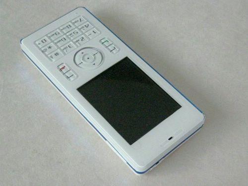 白衣飘飘 步步高时尚音乐手机i288图赏 - 步步高